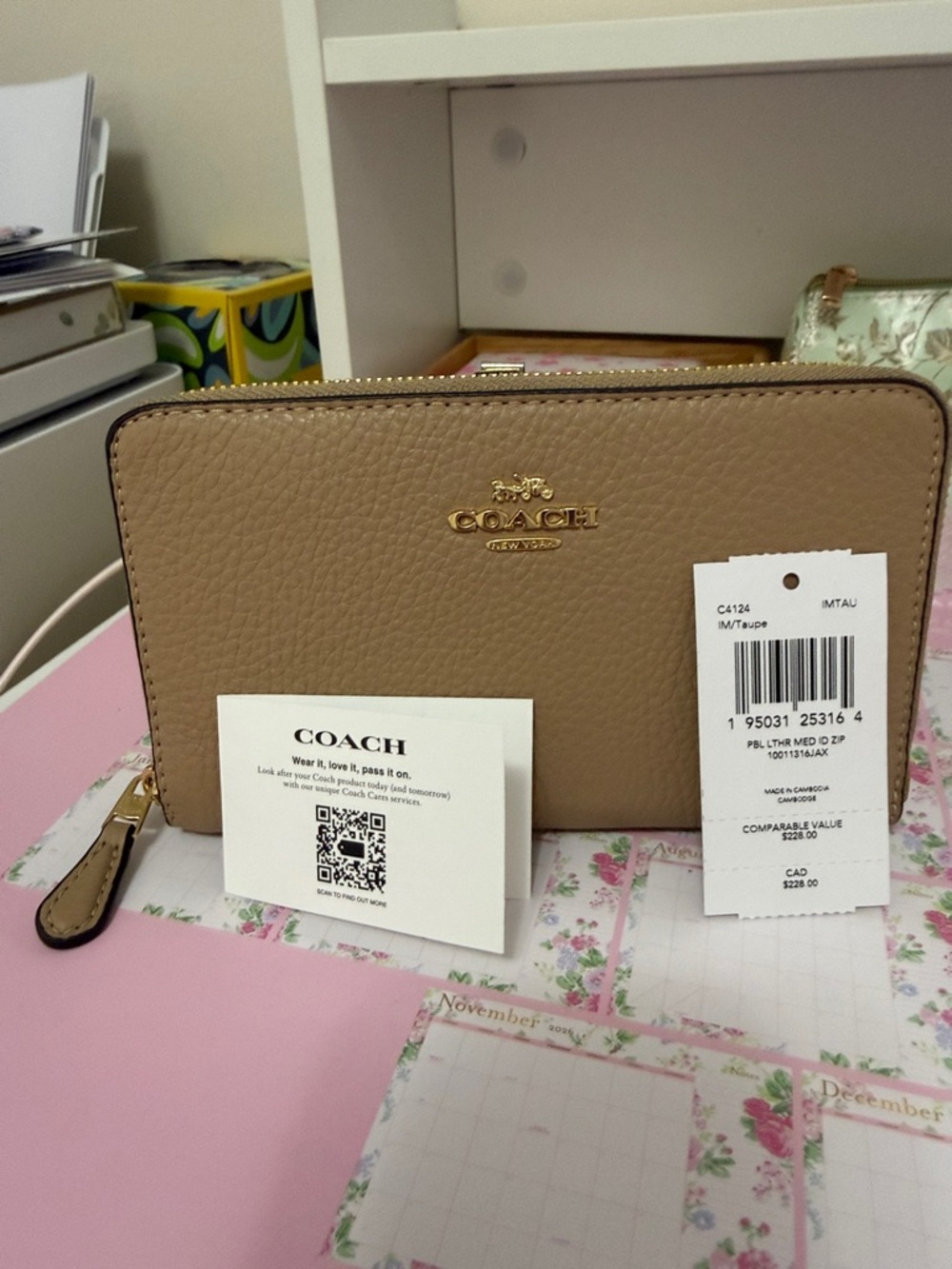 Coach Pebbled Leather Zip Wallet in Taupe with Gold Logo - Picture 2 of 8